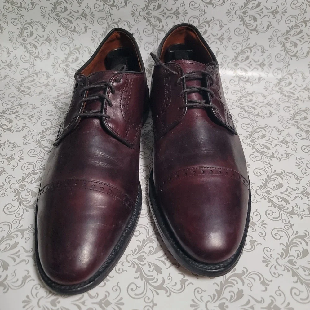 Allen Edmonds brand allen